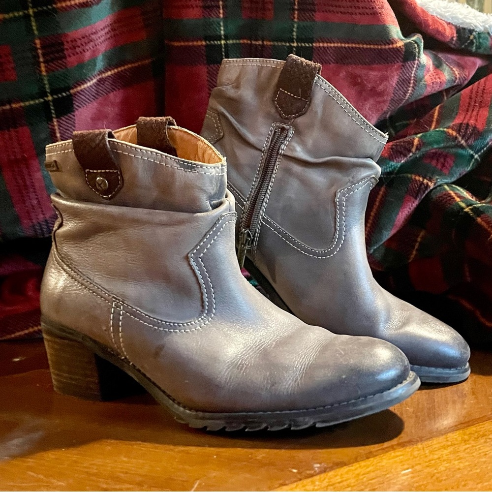 Pikolinos Size EU 40 Ankle Boots